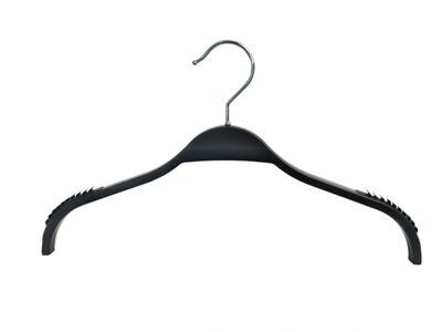 Fasion plastic hanger with Anti-slip shoulder