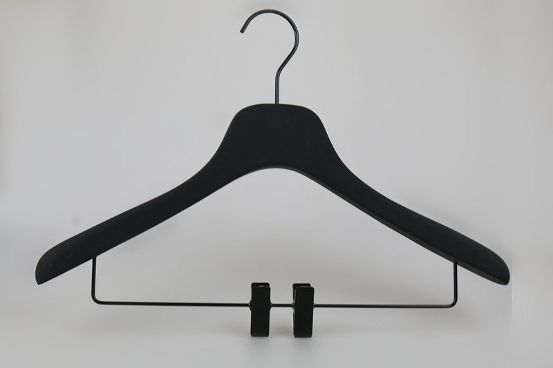 Rubber Black wooden hangers with metal clothes clips